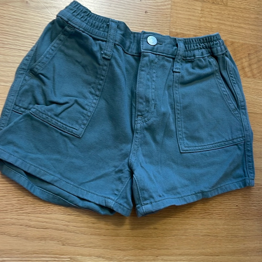 old navy girls shorts size large (10/12)